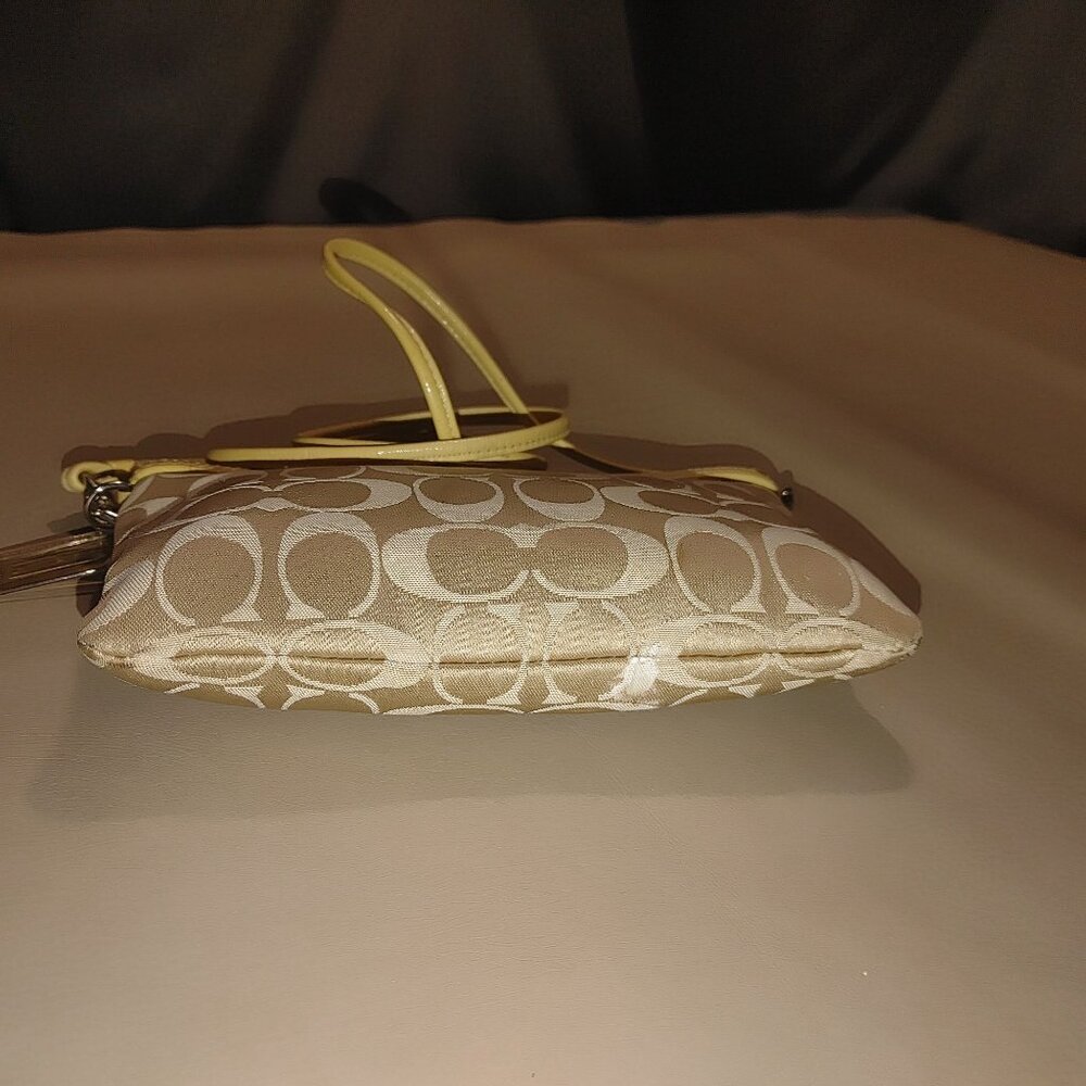 Coach Signature Logo Poppy Beige Yellow Crossbody Wristlet Purse Convertible - Picture 7 of 12